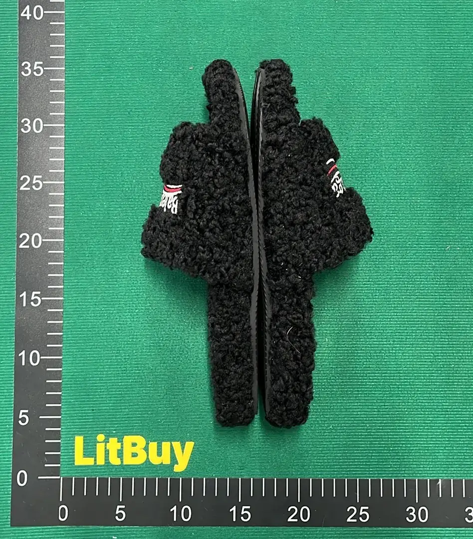 Balenciaga Furry (5+)  in the Best OopBuy Spreadsheet QC photos
