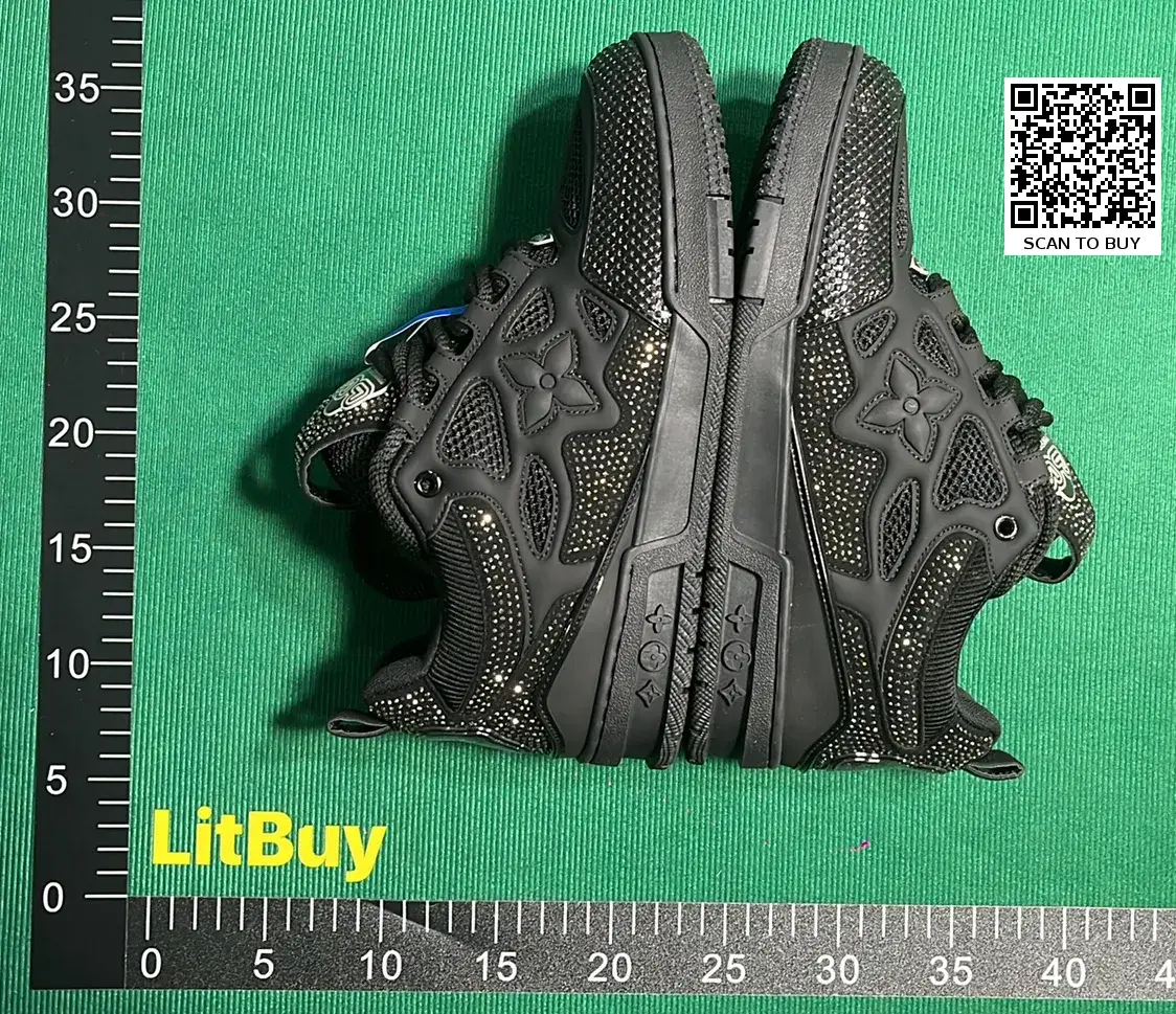 Shoes of L'SS LV LOUIS VUITTON  in the Best OopBuy Spreadsheet QC photos
