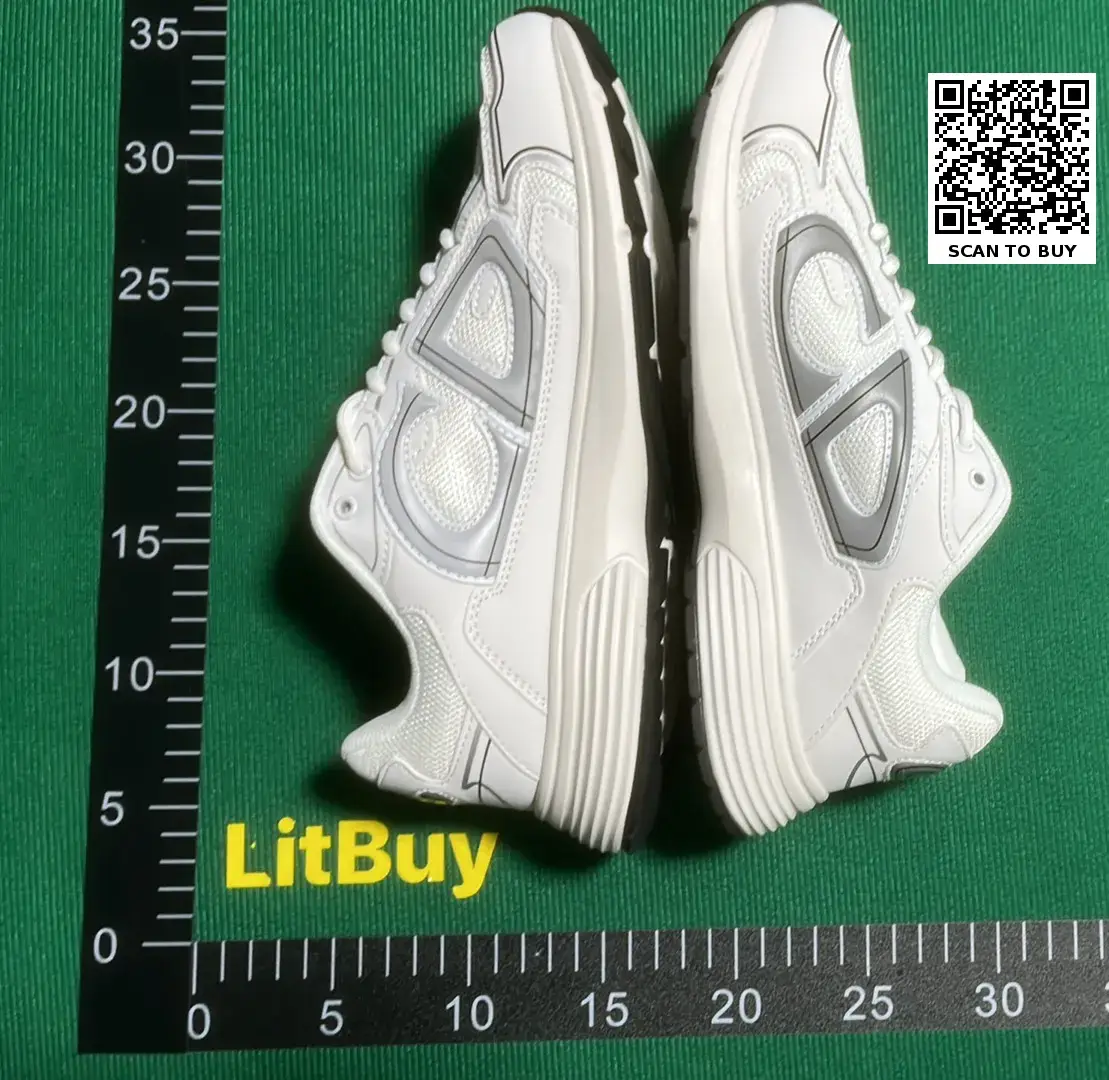 DC B30-L  in the Best OopBuy Spreadsheet QC photos