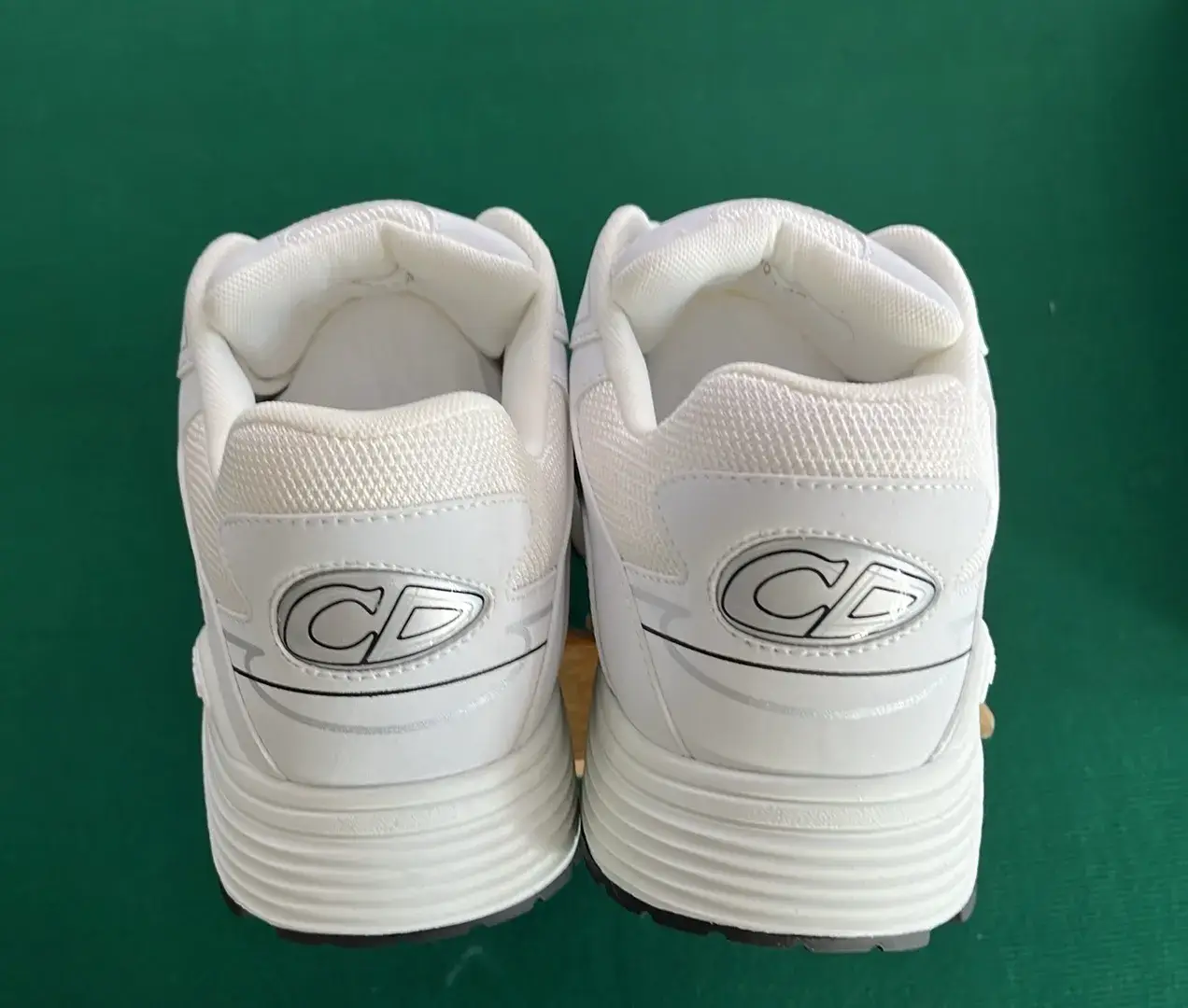 Dior B30 （10+）  in the Best OopBuy Spreadsheet QC photos