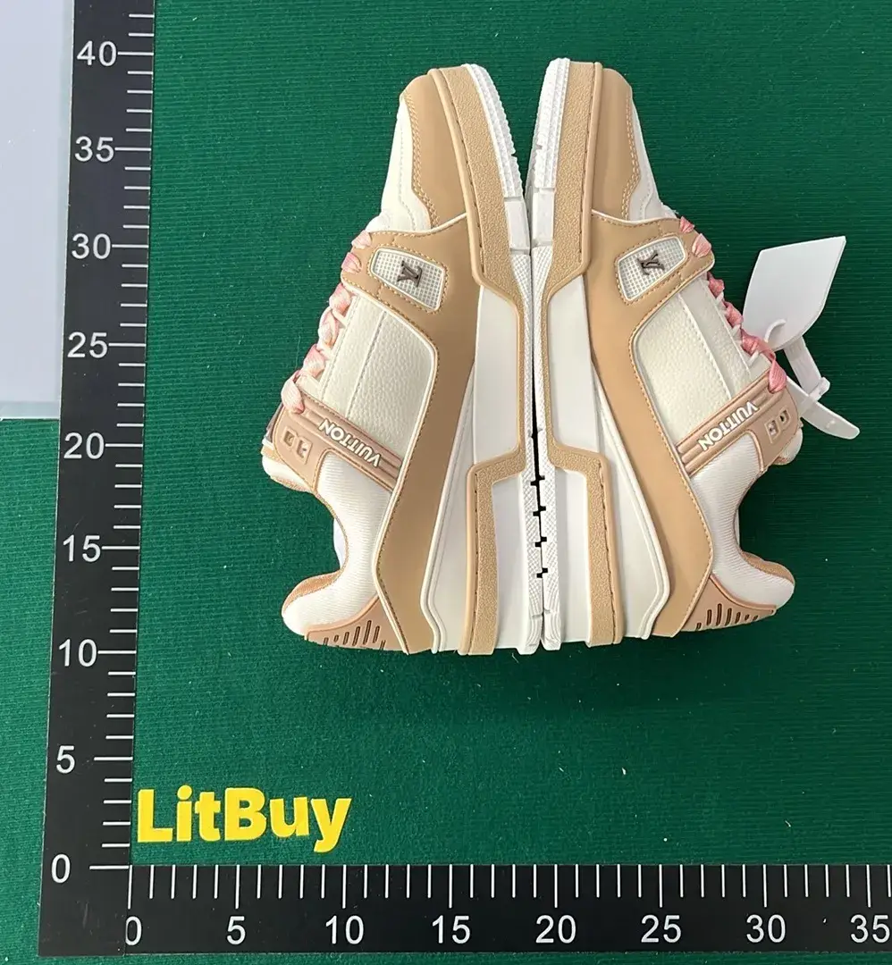 Louis Vuitton Trainer （25+）  in the Best OopBuy Spreadsheet QC photos