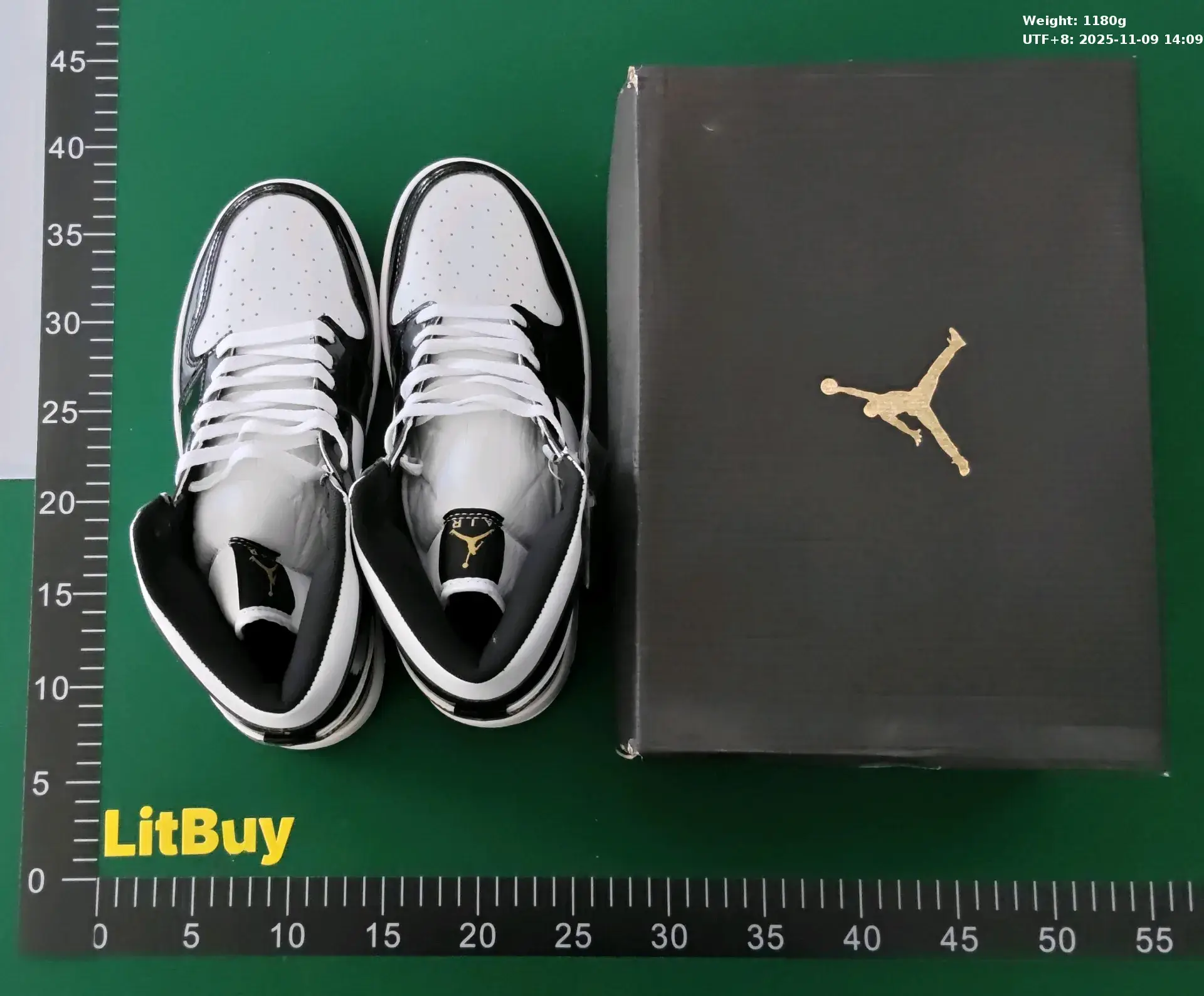 B0D 1.0中帮复古篮球鞋-L  in the Best OopBuy Spreadsheet QC photos