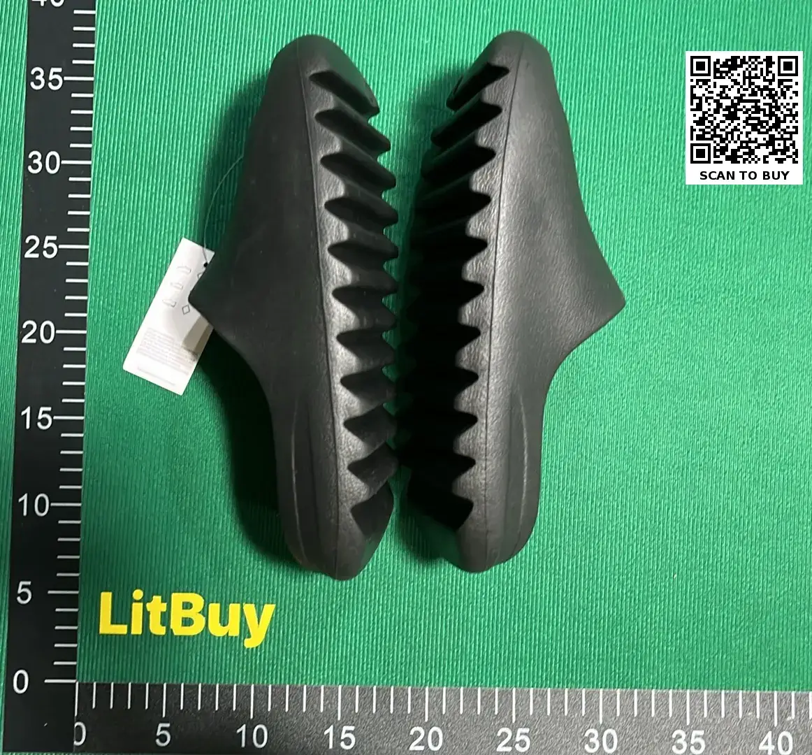 Adidas Originals Yeezy Slide (10+)  in the Best OopBuy Spreadsheet QC photos