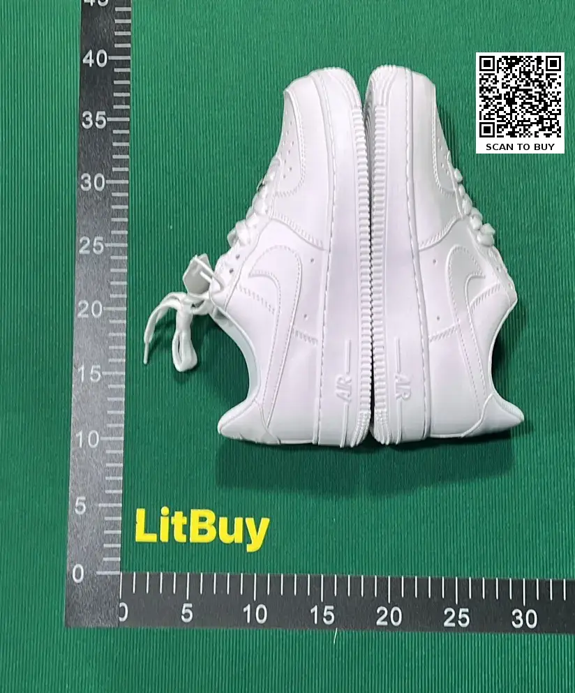 Nike Air Force 1 (20+)  in the Best OopBuy Spreadsheet QC photos