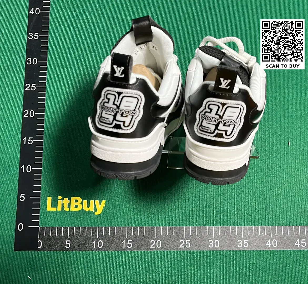 Louis Vuitton Trainer （25+）  in the Best OopBuy Spreadsheet QC photos
