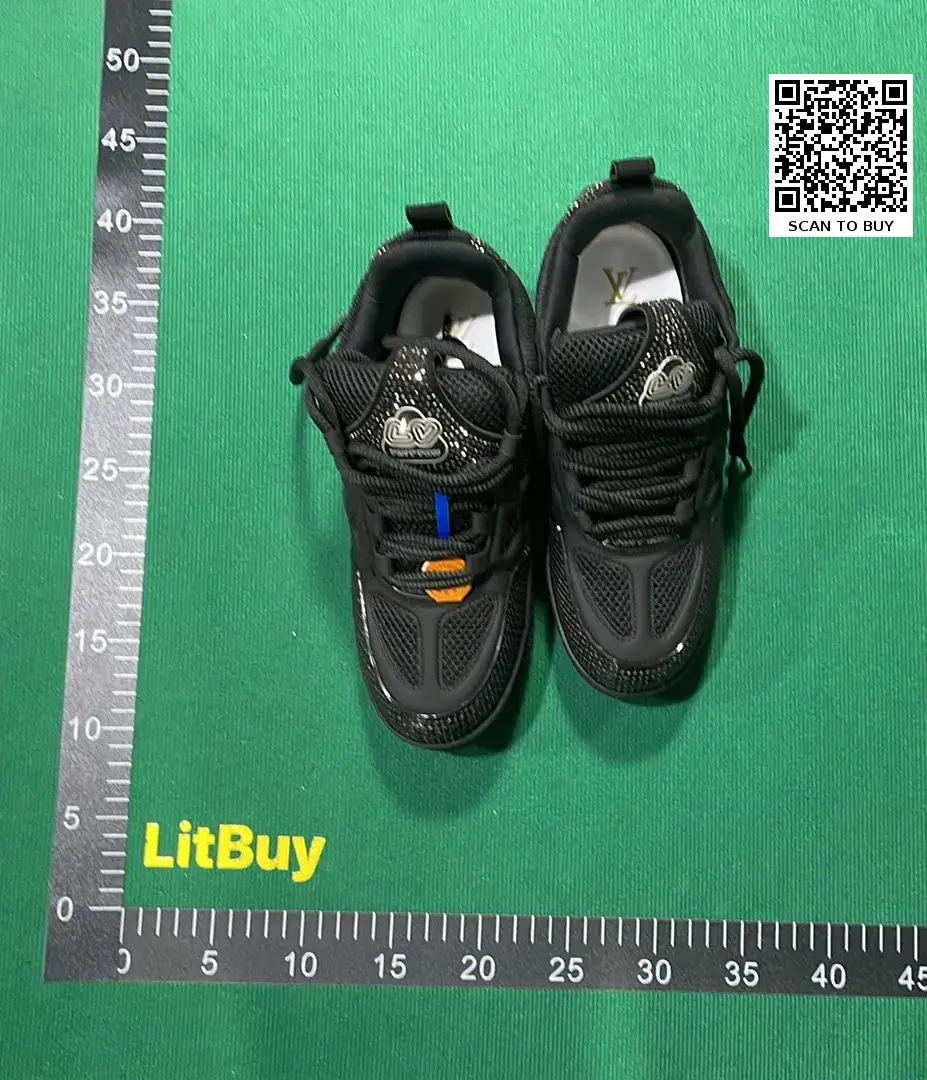 Shoes of L'SS LV LOUIS VUITTON  in the Best OopBuy Spreadsheet QC photos