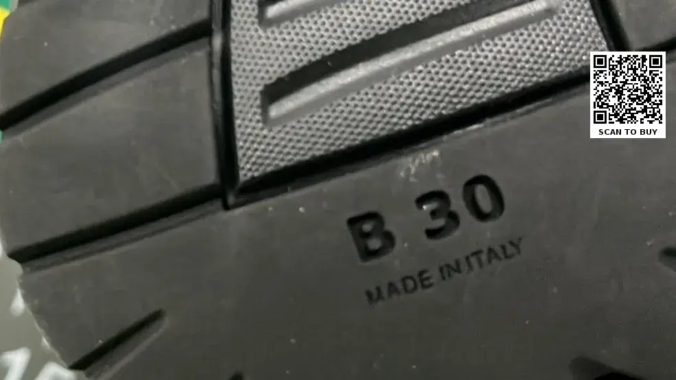 DC B30-L  in the Best OopBuy Spreadsheet QC photos