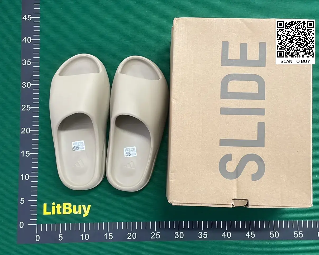 Adidas Originals Yeezy Slide (10+)  in the Best OopBuy Spreadsheet QC photos