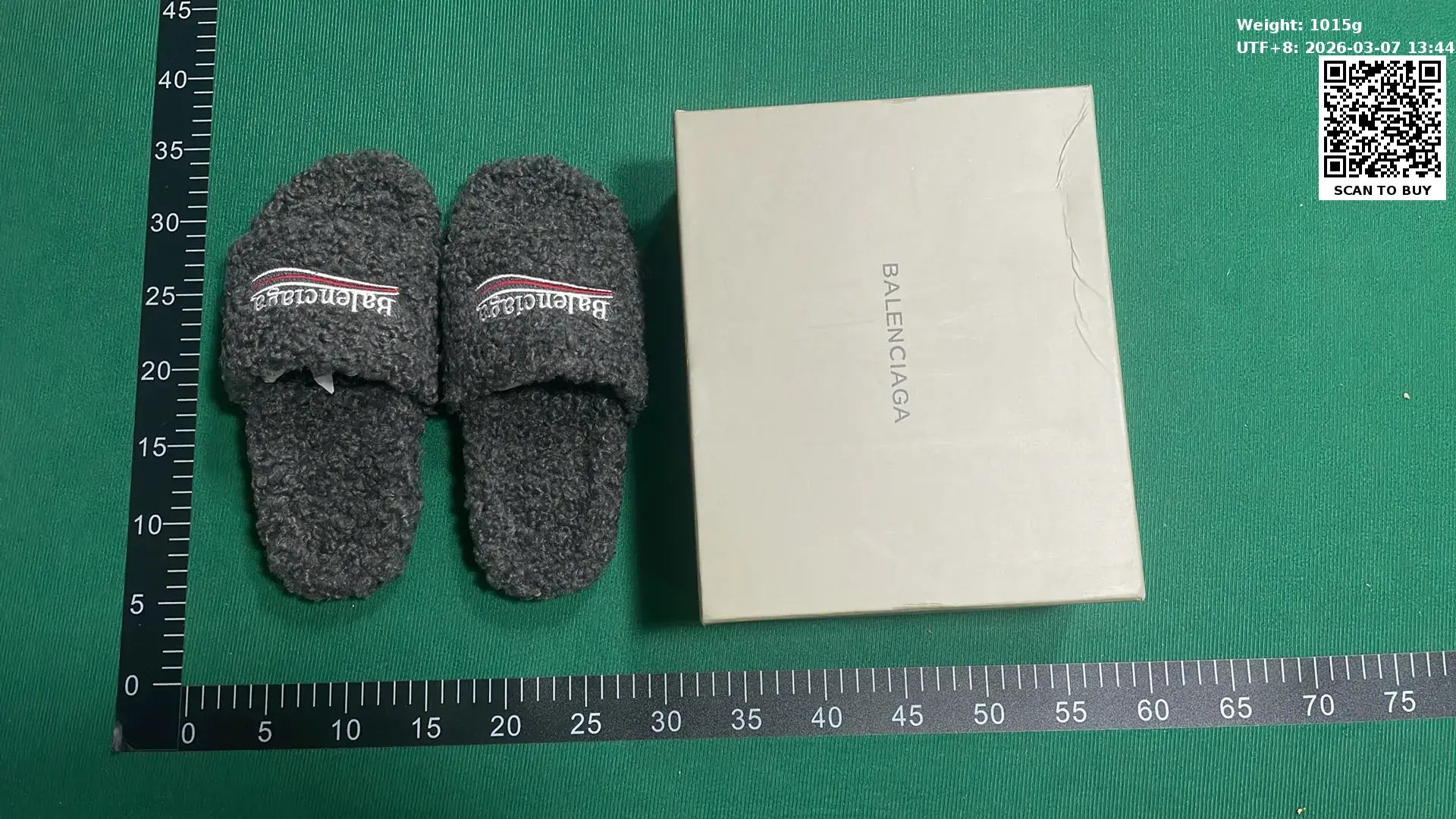 Balenciaga Furry (5+)  in the Best OopBuy Spreadsheet QC photos