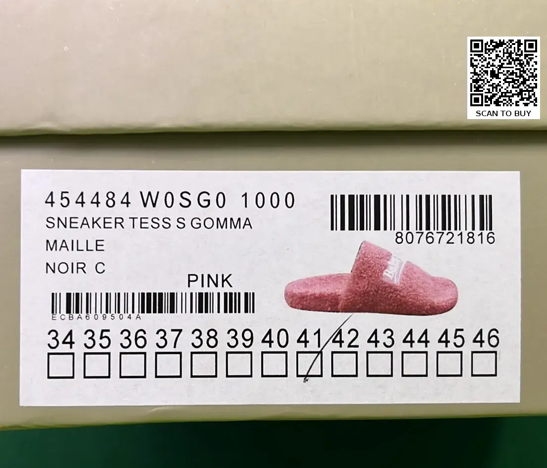 Balenciaga Furry (5+)  in the Best OopBuy Spreadsheet QC photos