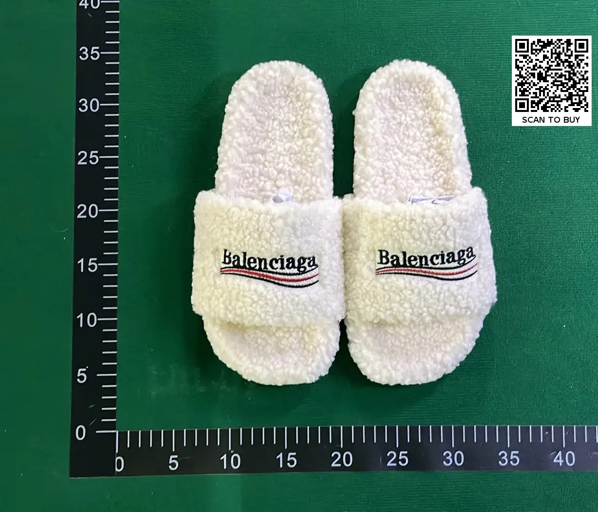 Balenciaga Furry (5+)  in the Best OopBuy Spreadsheet QC photos