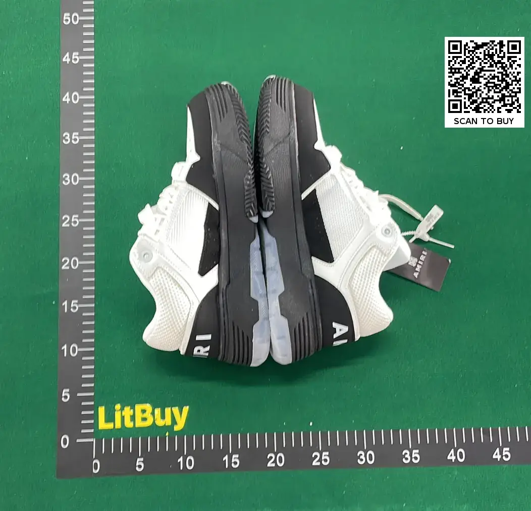 A casual shoes  in the Best OopBuy Spreadsheet QC photos
