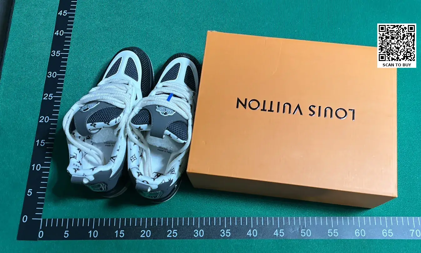Shoes of L'SS LV LOUIS VUITTON  in the Best OopBuy Spreadsheet QC photos