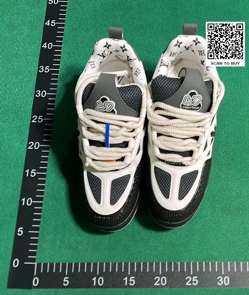 Shoes of L'SS LV LOUIS VUITTON  in the Best OopBuy Spreadsheet QC photos