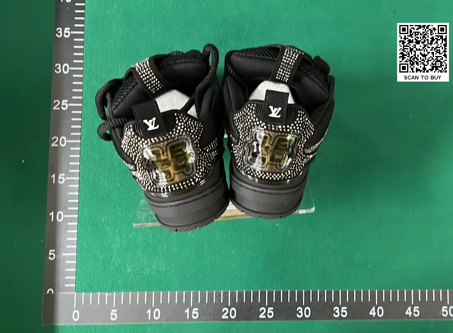Shoes of L'SS LV LOUIS VUITTON  in the Best OopBuy Spreadsheet QC photos