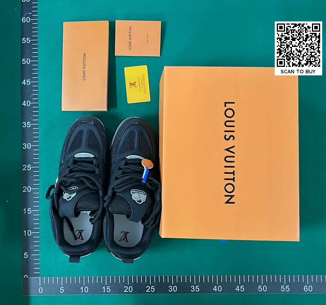 Shoes of L'SS LV LOUIS VUITTON  in the Best OopBuy Spreadsheet QC photos