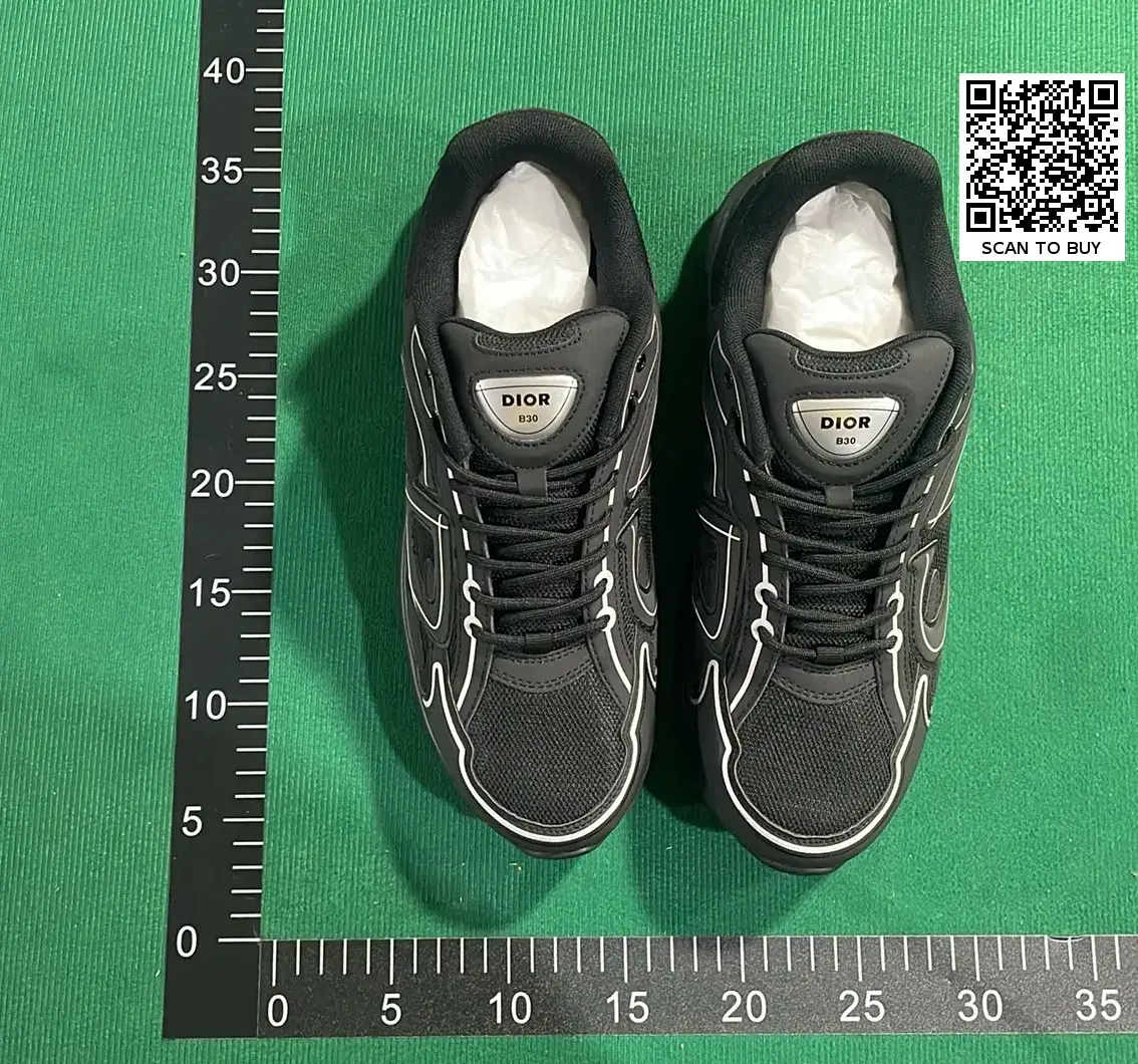 DC B30-L  in the Best OopBuy Spreadsheet QC photos