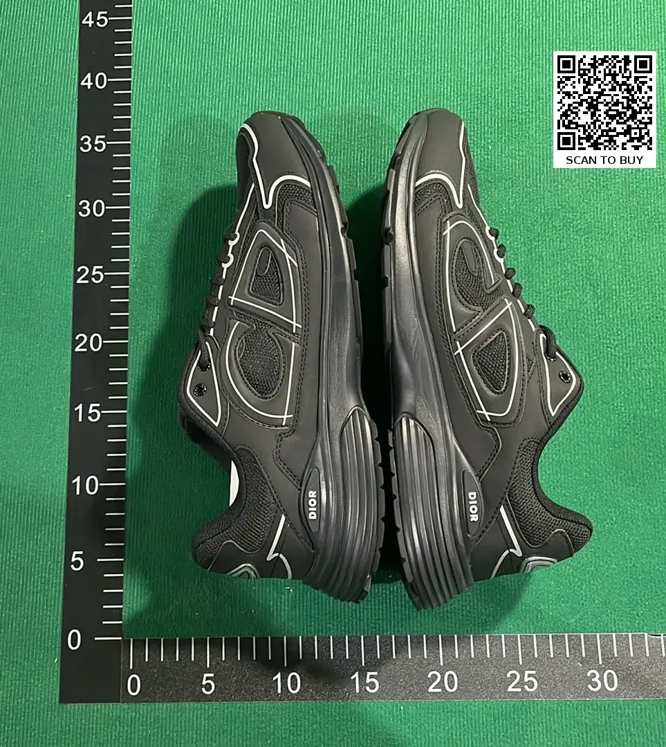DC B30-L  in the Best OopBuy Spreadsheet QC photos