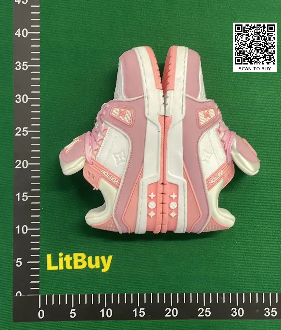 Louis Vuitton Trainer （25+）  in the Best OopBuy Spreadsheet QC photos
