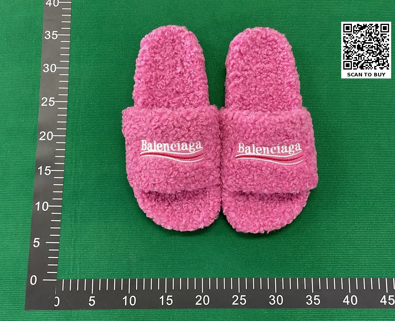 Balenciaga Furry (5+)  in the Best OopBuy Spreadsheet QC photos