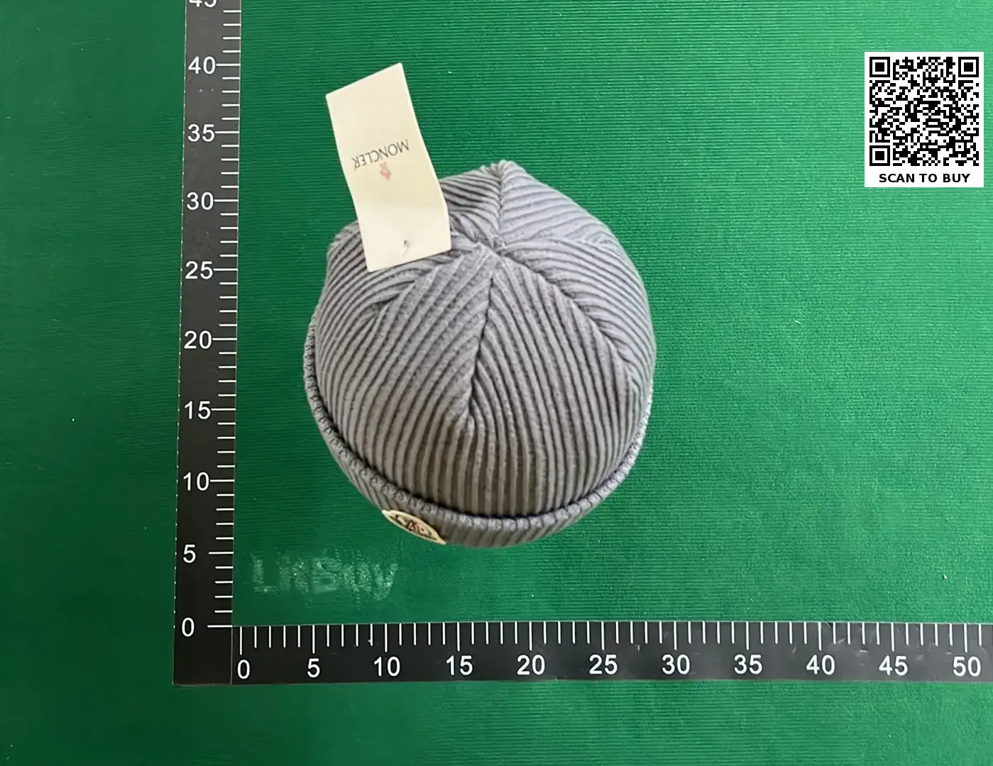 monclar beanie Hat  in the Best OopBuy Spreadsheet QC photos