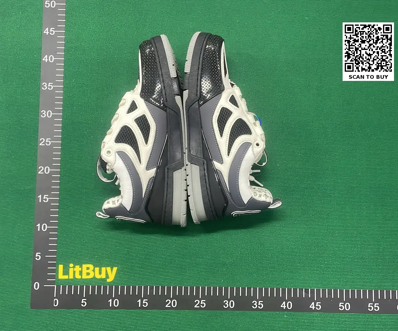 Shoes of L'SS LV LOUIS VUITTON  in the Best OopBuy Spreadsheet QC photos