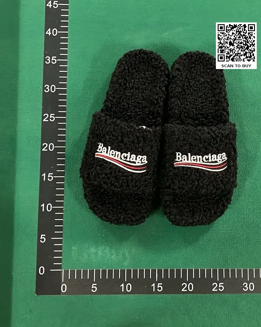 Balenciaga Furry (5+)  in the Best OopBuy Spreadsheet QC photos