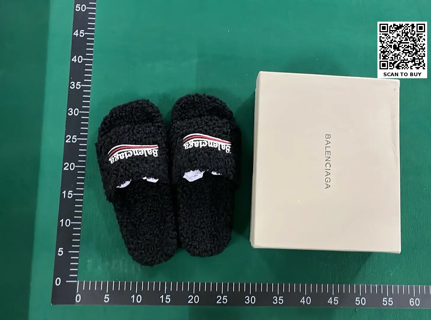 Balenciaga Furry (5+)  in the Best OopBuy Spreadsheet QC photos