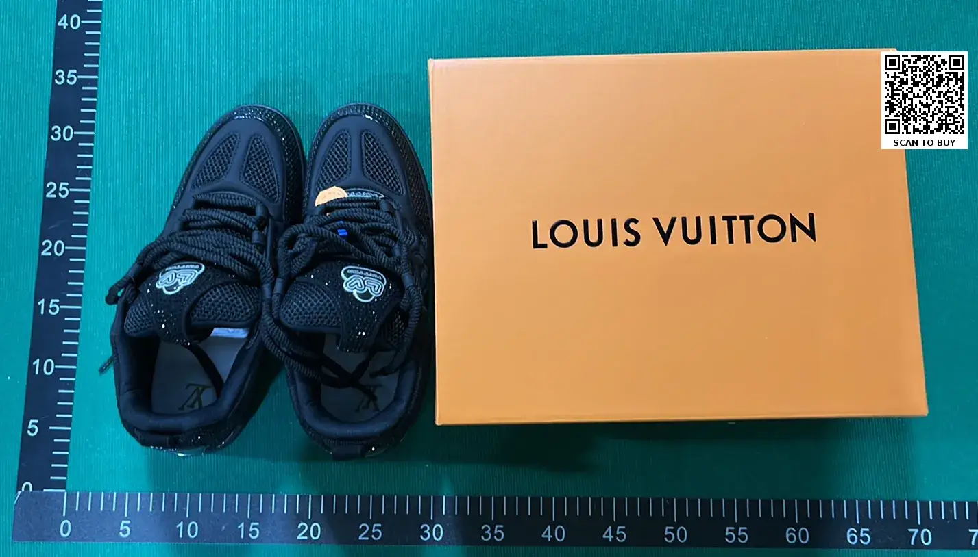 Shoes of L'SS LV LOUIS VUITTON  in the Best OopBuy Spreadsheet QC photos
