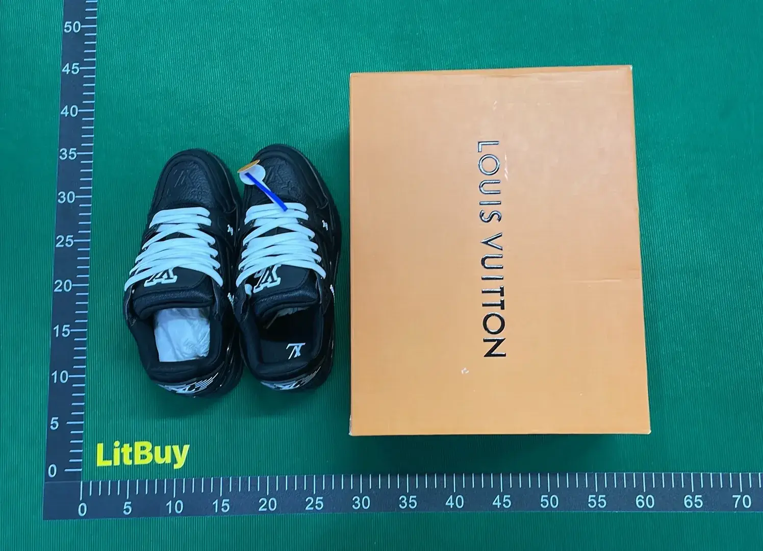 B3D 系带平底低帮板鞋-L  in the Best OopBuy Spreadsheet QC photos