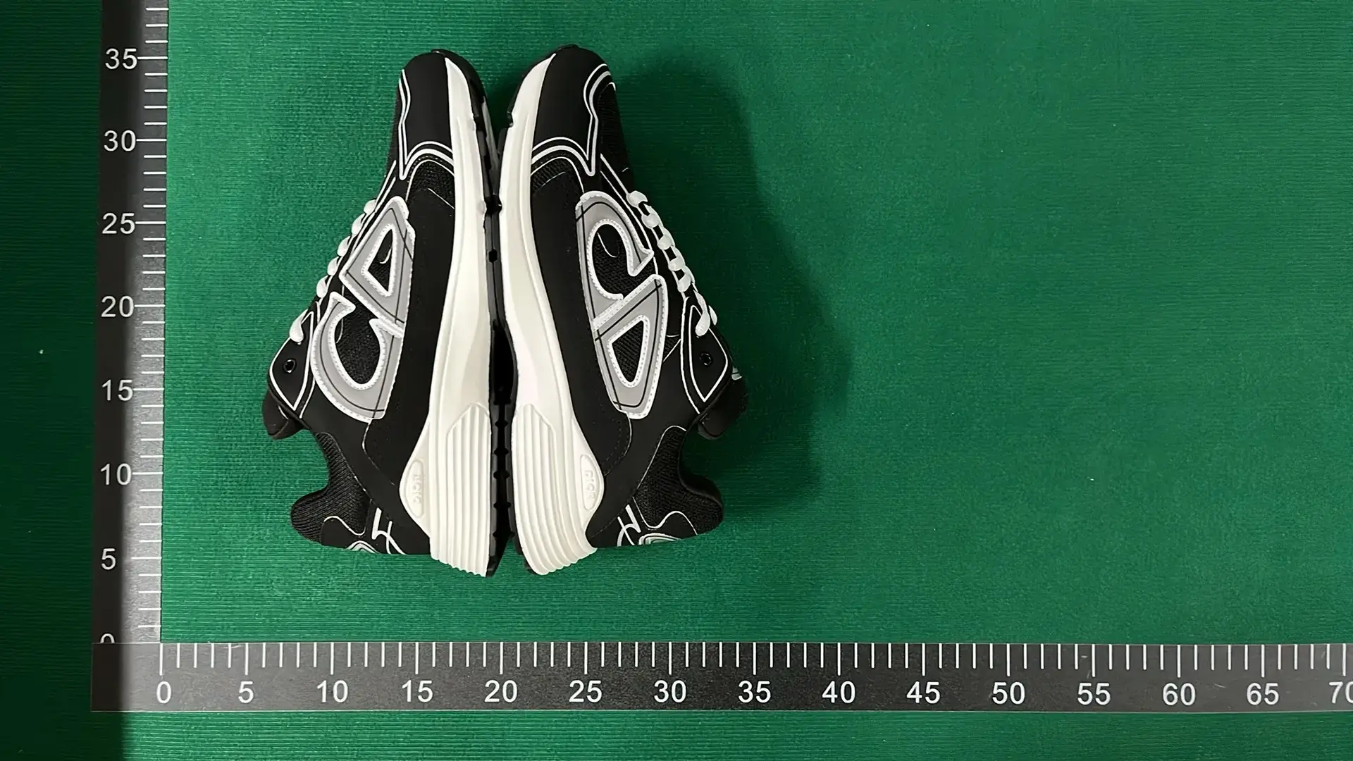 Dior B30 （10+）  in the Best OopBuy Spreadsheet QC photos