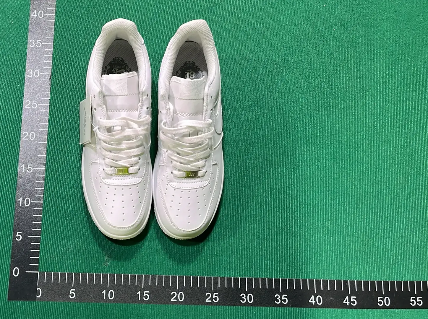 C-L Version Casual Shoes Sneakers Top Version 111-42号DZ  in the Best OopBuy Spreadsheet QC photos