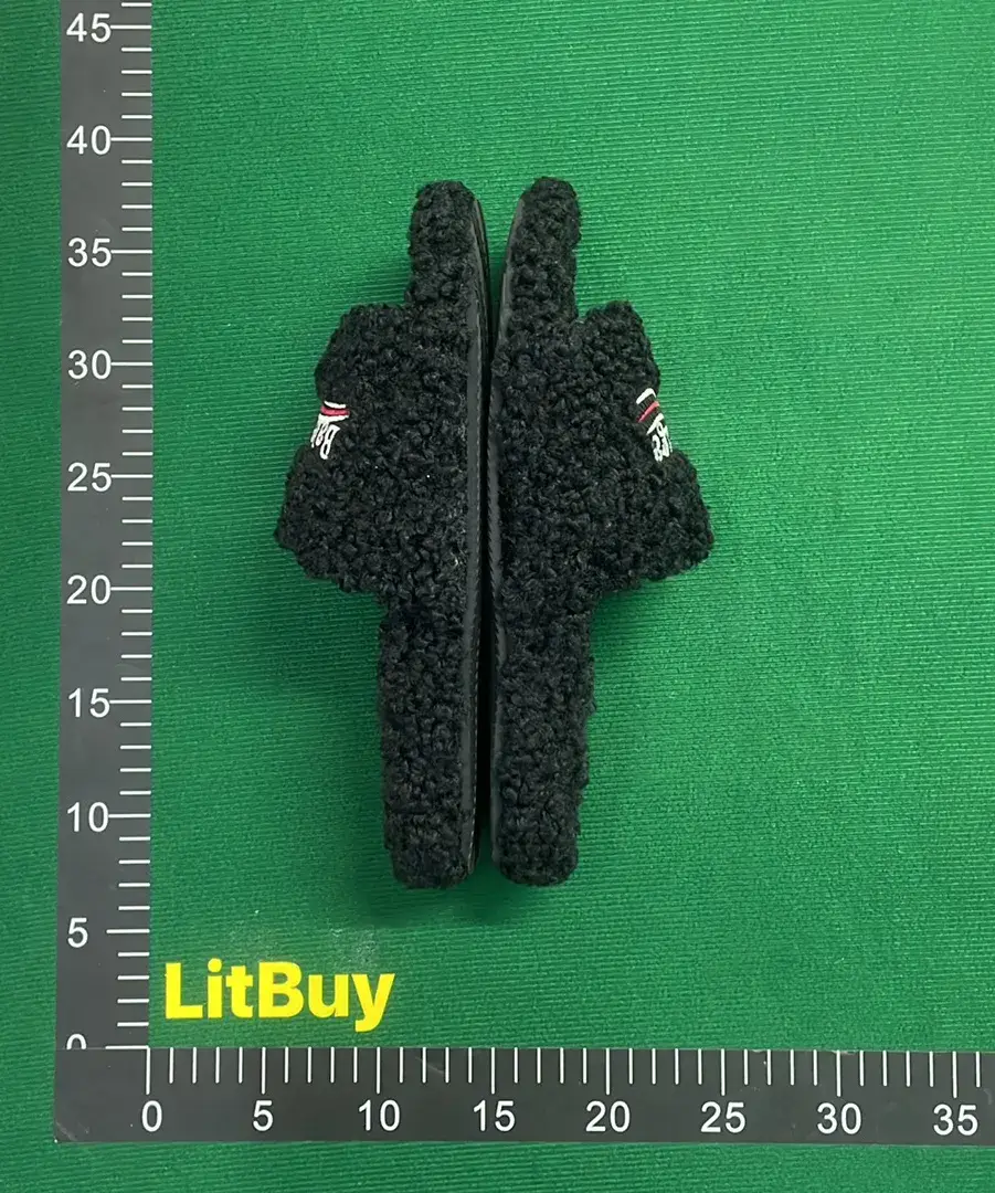 Balenciaga Furry (5+)  in the Best OopBuy Spreadsheet QC photos