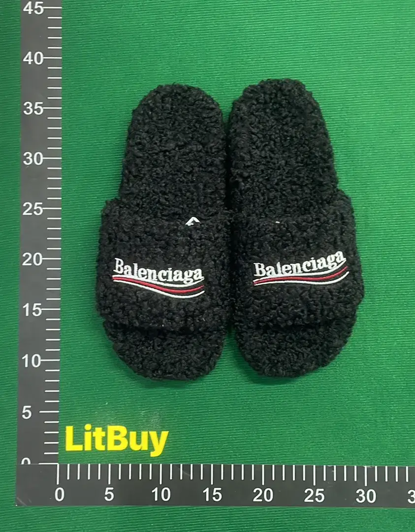 Balenciaga Furry (5+)  in the Best OopBuy Spreadsheet QC photos