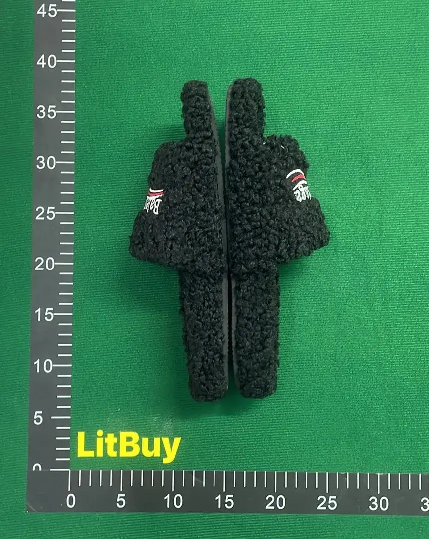 Balenciaga Furry (5+)  in the Best OopBuy Spreadsheet QC photos
