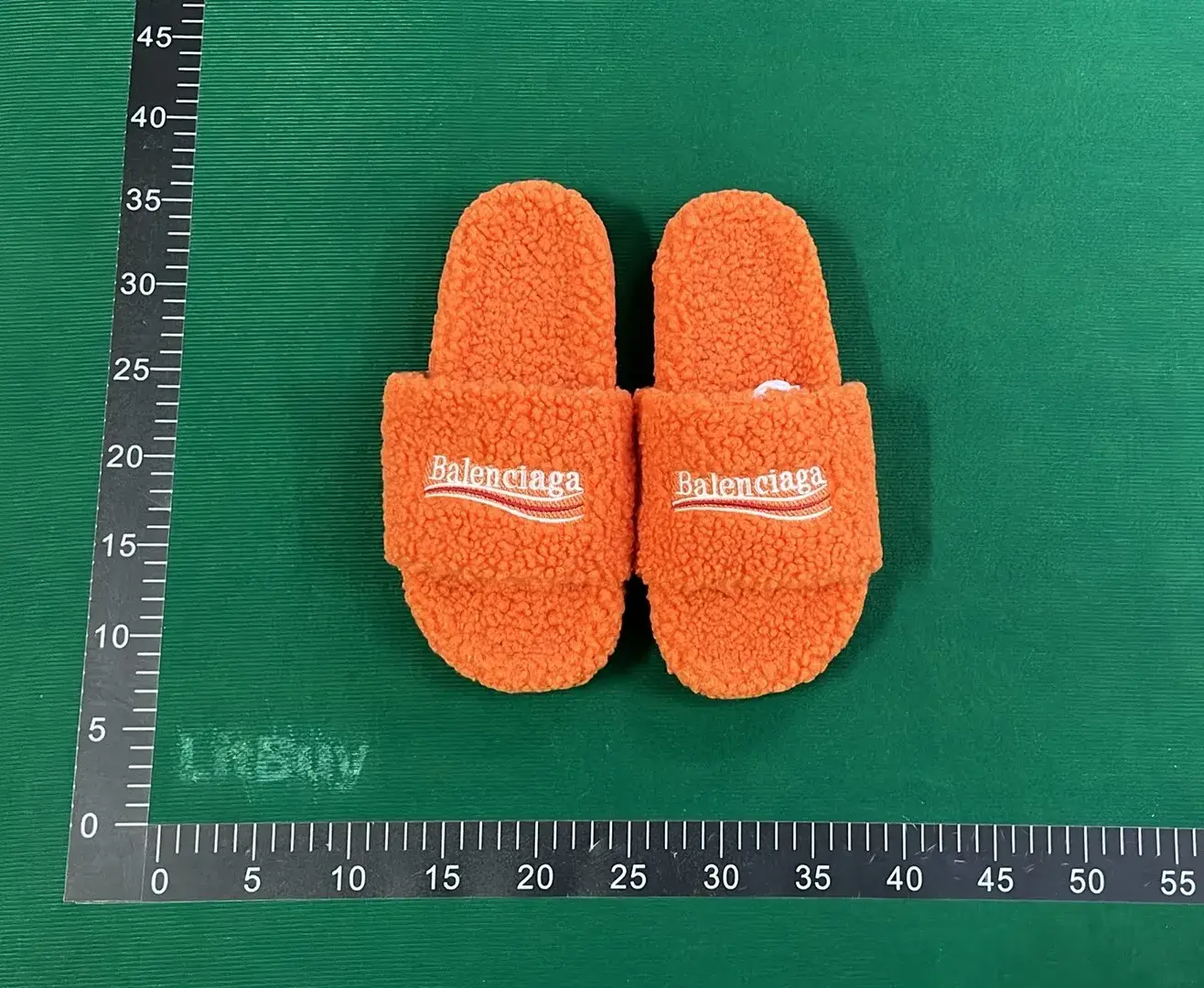 Balenciaga Furry (5+)  in the Best OopBuy Spreadsheet QC photos