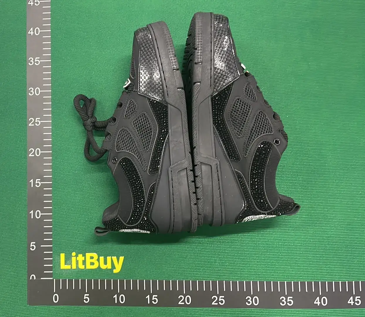 Shoes of L'SS LV LOUIS VUITTON  in the Best OopBuy Spreadsheet QC photos
