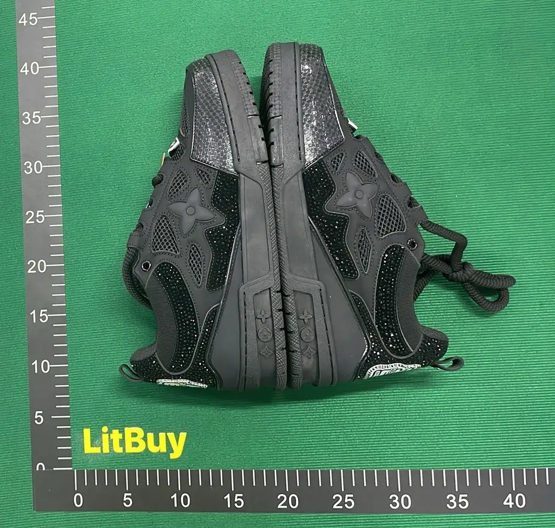 Shoes of L'SS LV LOUIS VUITTON  in the Best OopBuy Spreadsheet QC photos