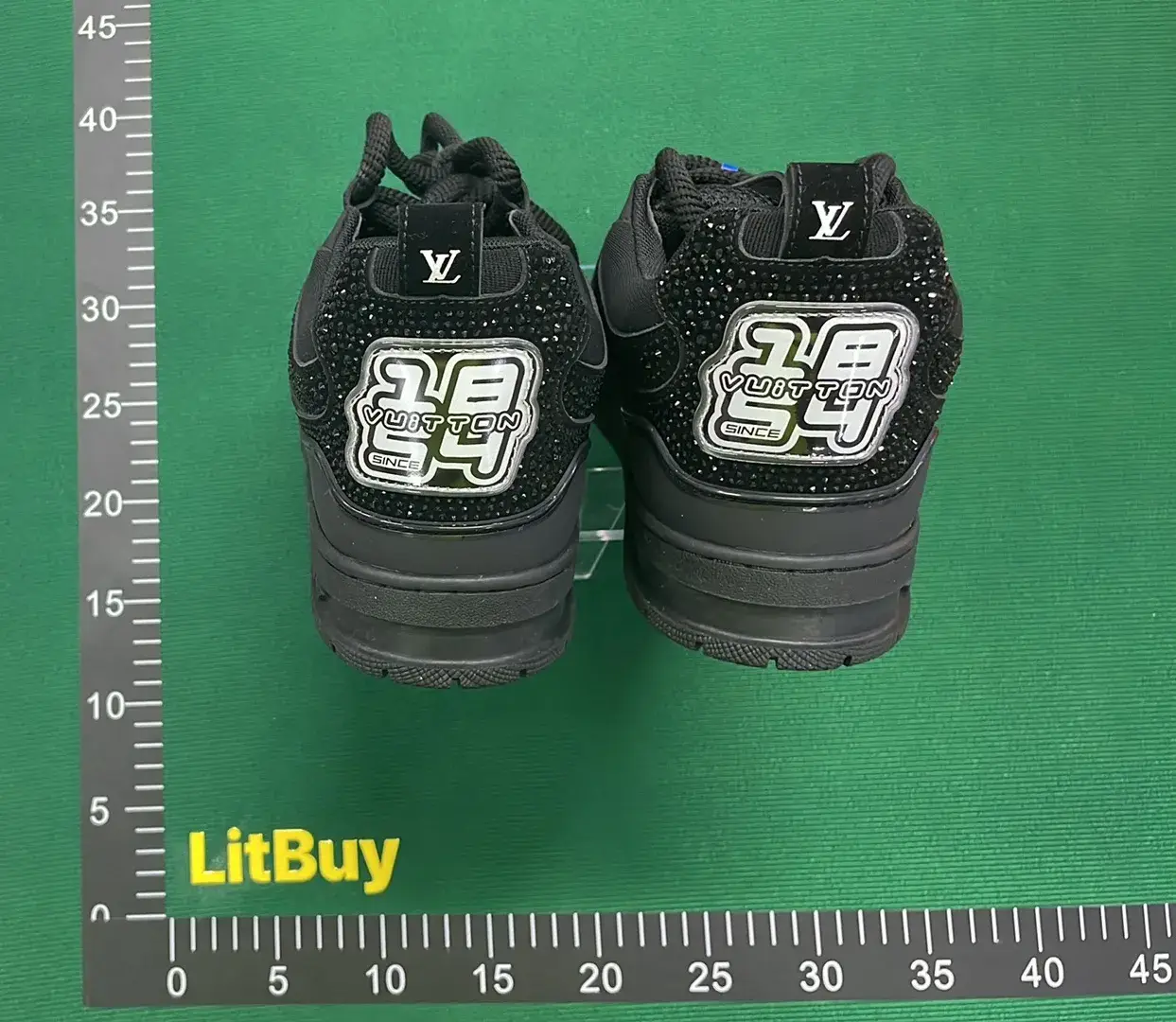 Shoes of L'SS LV LOUIS VUITTON  in the Best OopBuy Spreadsheet QC photos