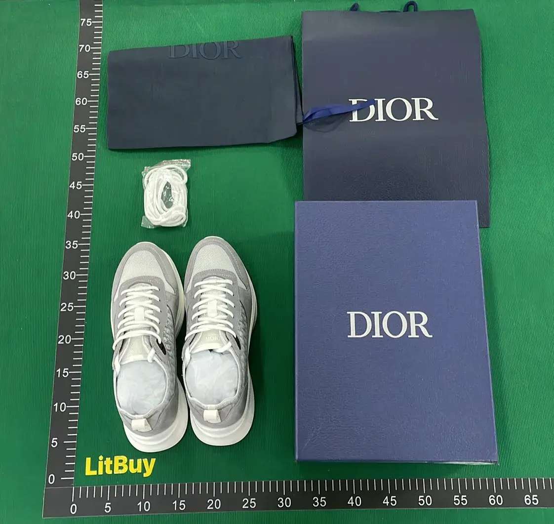 🔥1:1 batch Dior B25 'Dior Oblique - Olive'  in the Best OopBuy Spreadsheet QC photos