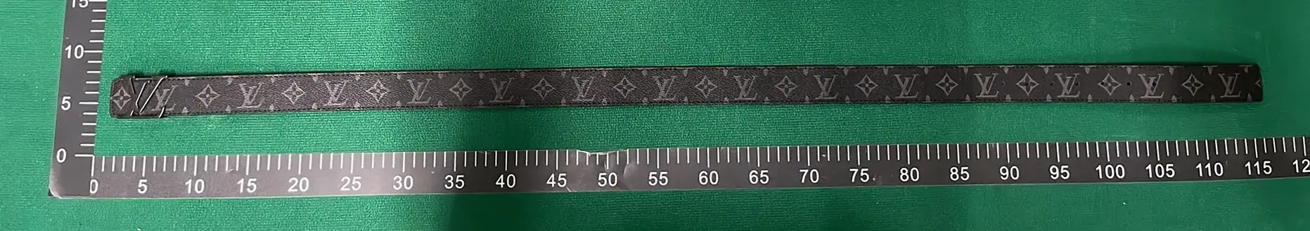 1:1 Batch LOUIS VUITTON Belt-1c  in the Best OopBuy Spreadsheet QC photos