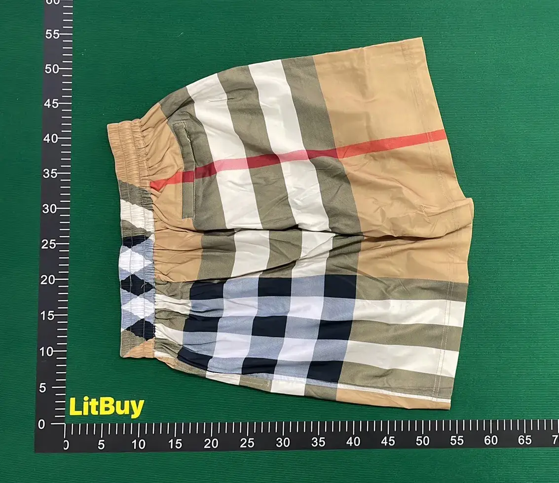 Burberry Shorts （30+）  in the Best OopBuy Spreadsheet QC photos