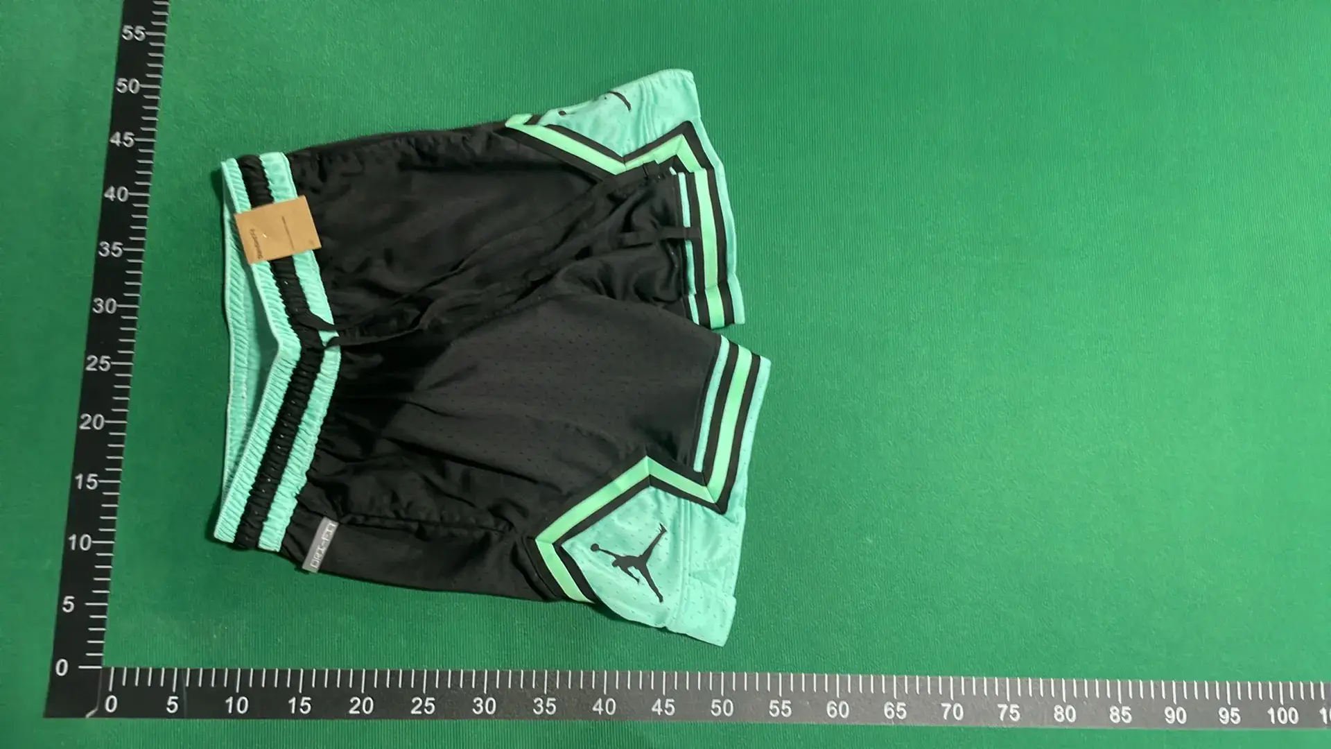 高品质篮球短裤C9014  in the Best OopBuy Spreadsheet QC photos