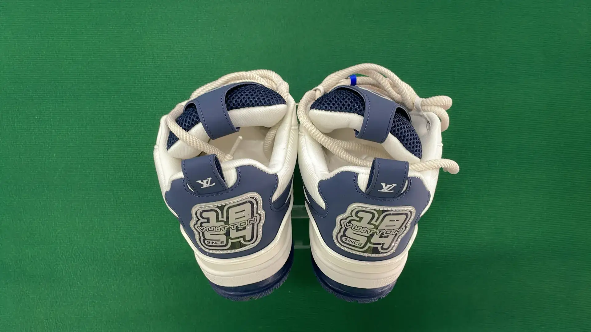 Shoes of L'SS LV LOUIS VUITTON  in the Best OopBuy Spreadsheet QC photos