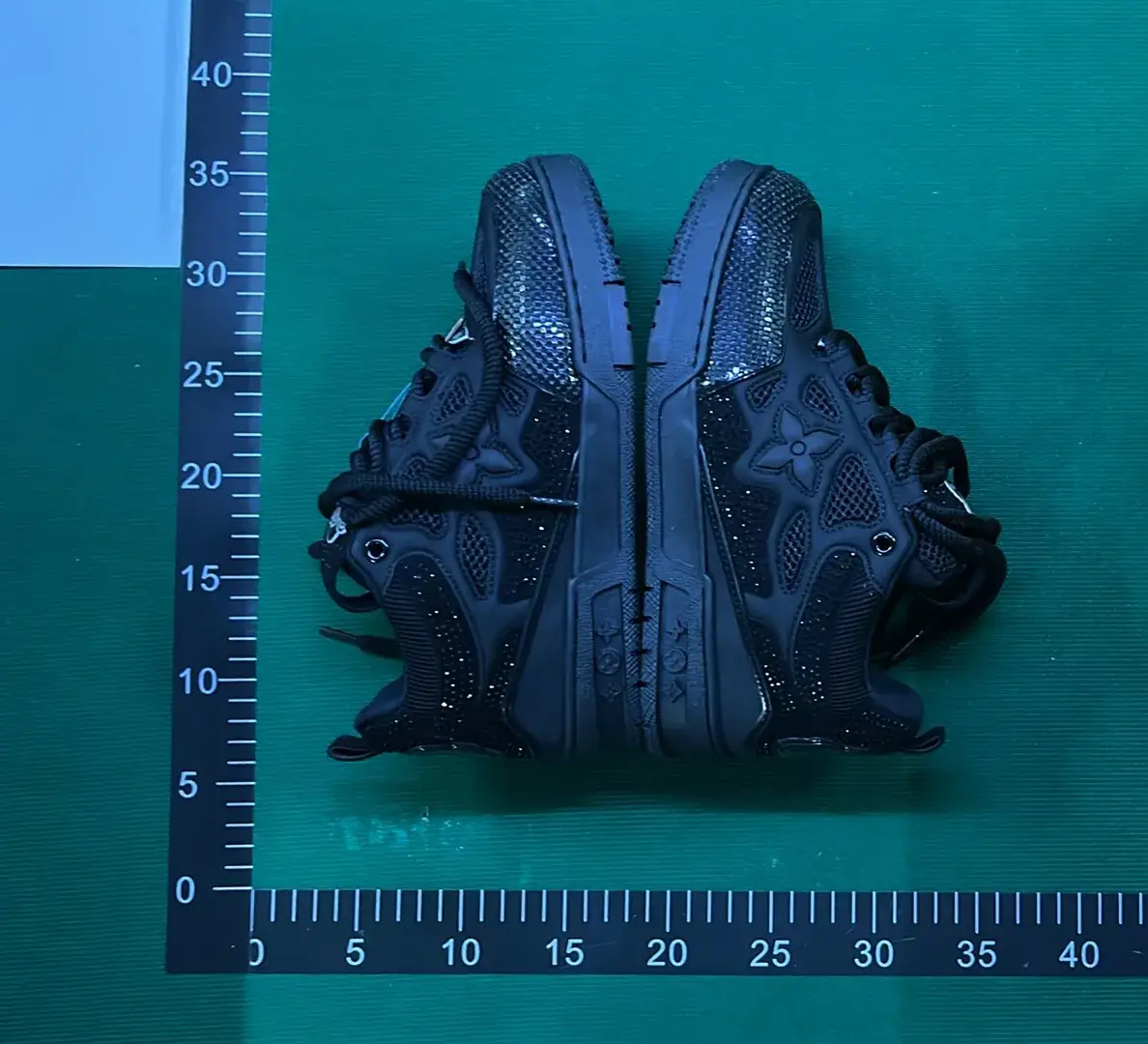 Shoes of L'SS LV LOUIS VUITTON  in the Best OopBuy Spreadsheet QC photos