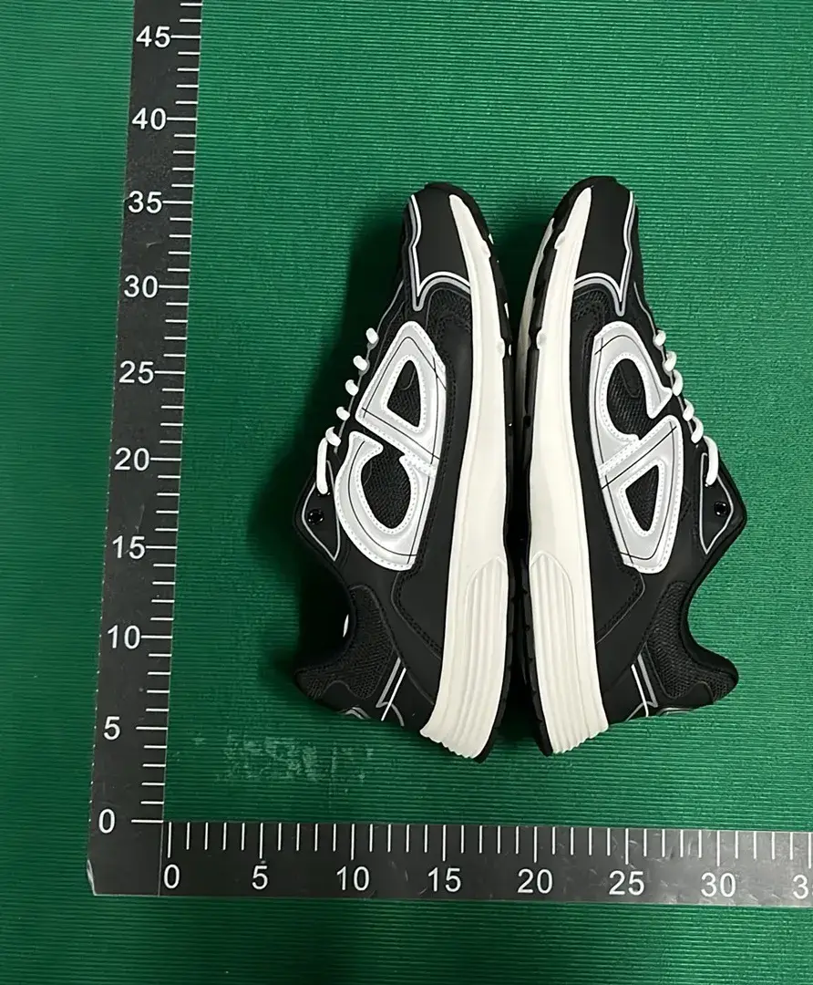 DC B30-L  in the Best OopBuy Spreadsheet QC photos