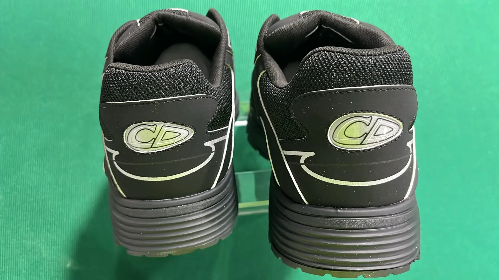 Dior B30 （10+）  in the Best OopBuy Spreadsheet QC photos