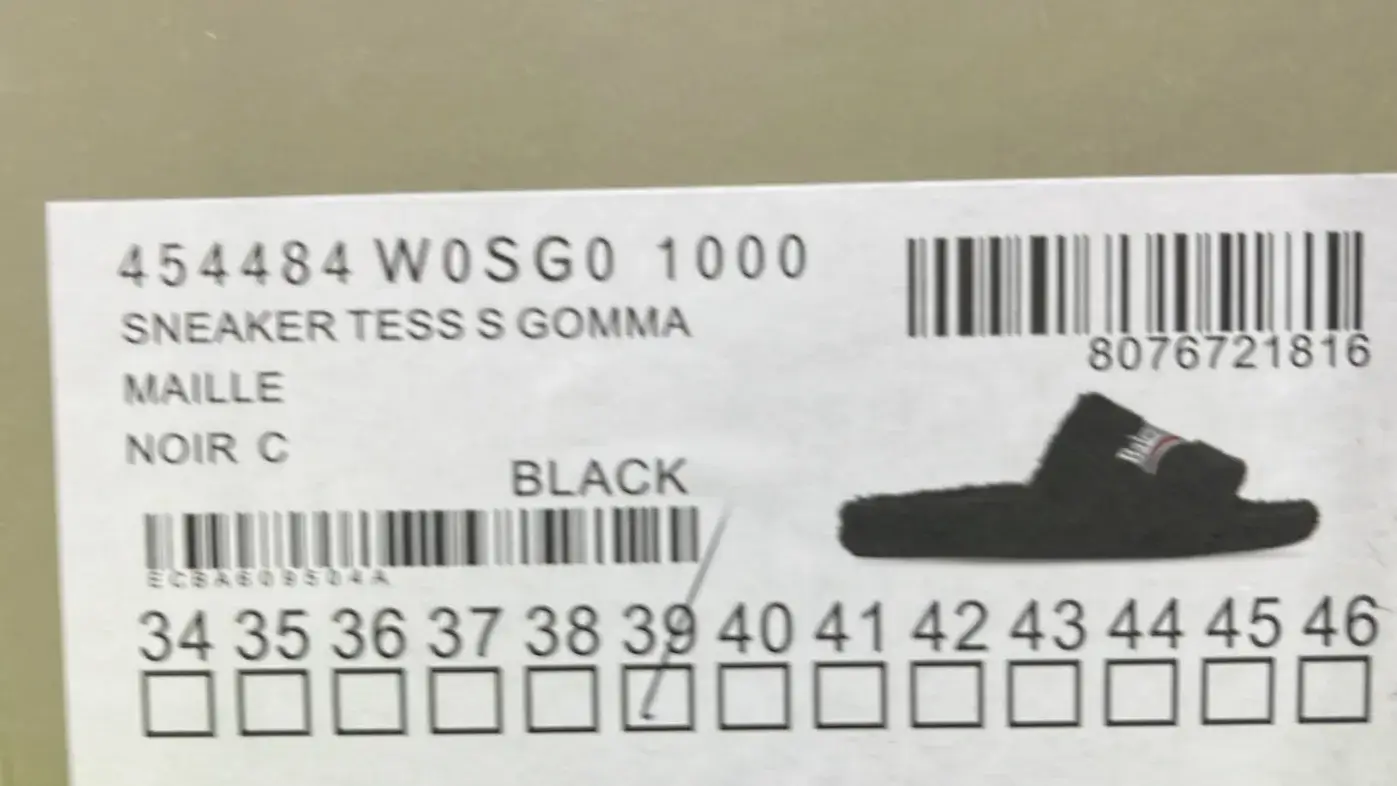 Balenciaga Furry (5+)  in the Best OopBuy Spreadsheet QC photos