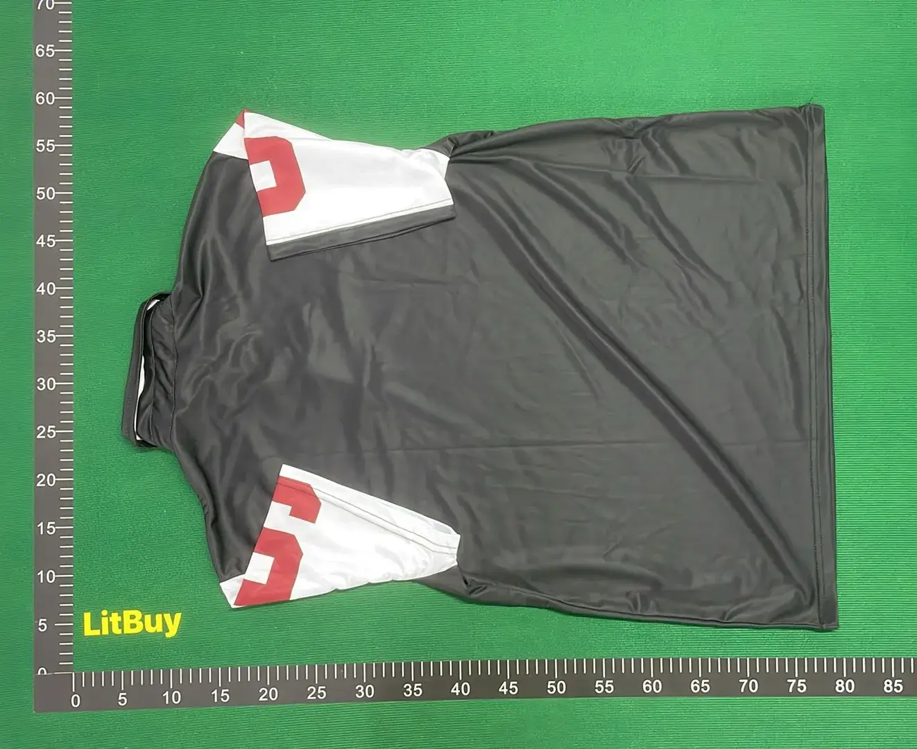 Hi*h q*al*ty T-s*irt-6*63  in the Best OopBuy Spreadsheet QC photos