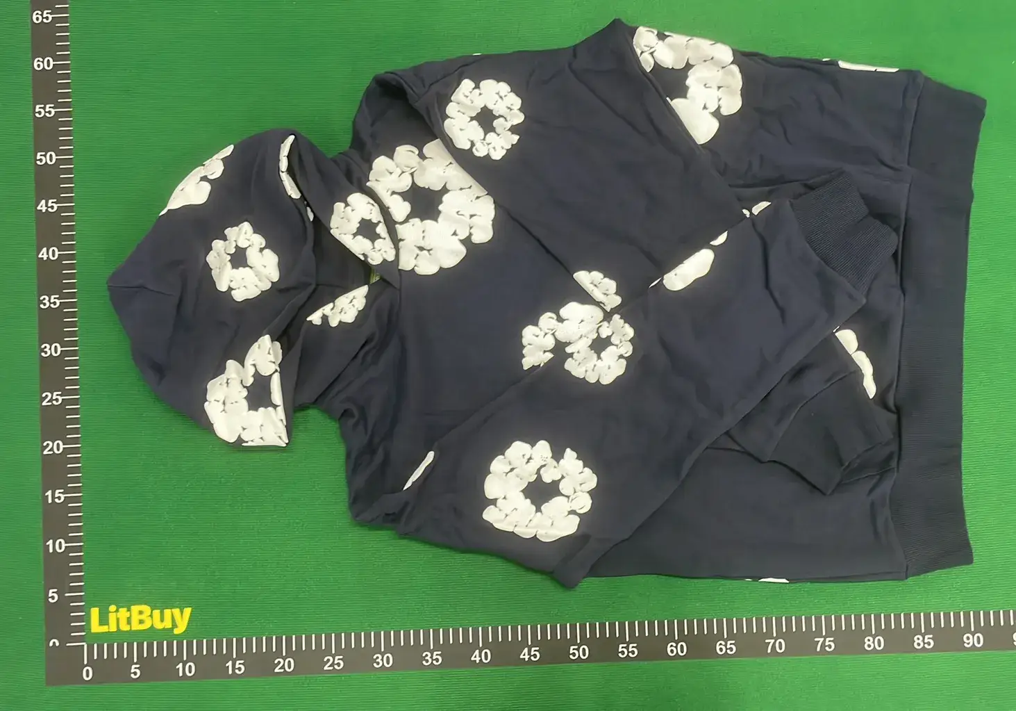  Kapok Foam Flower Set High Street Loose Hoodie and Sweatpants – QC photos preview | CnFans  | 7530107958